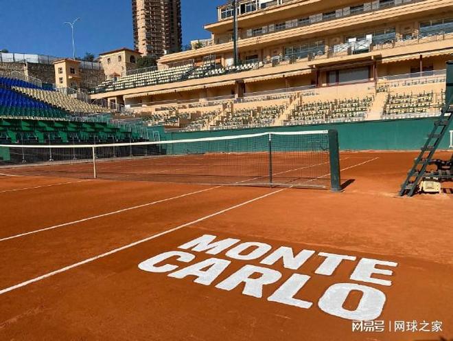 压赛场下依 压赛场下依