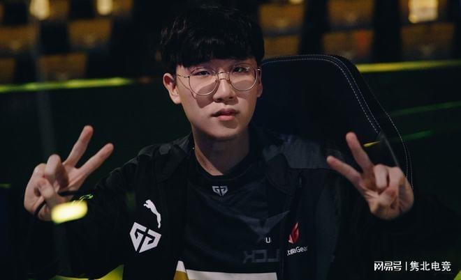 攻守转换中 攻守转换中